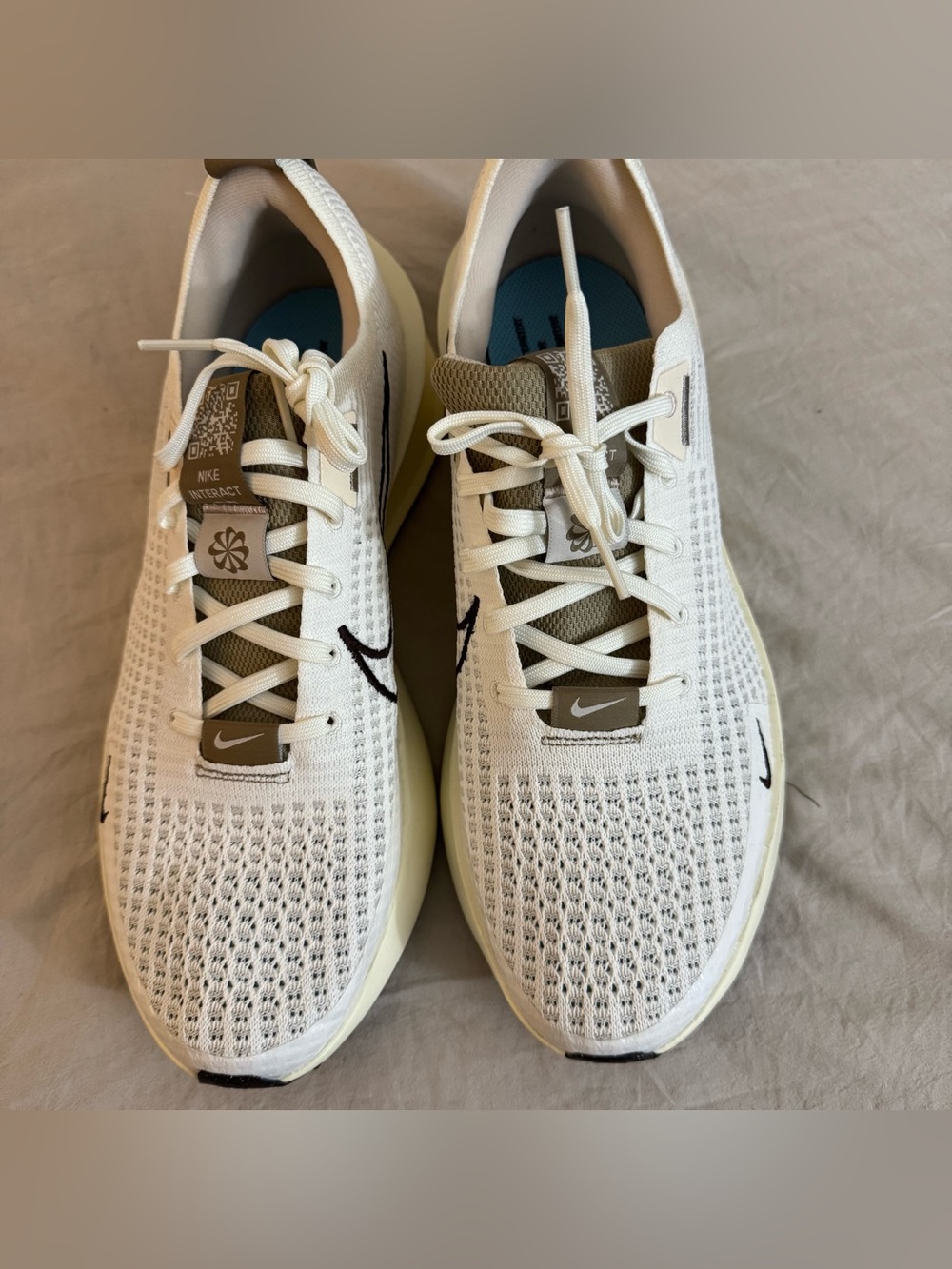 NEW Nike Women’s Interact Run Shoe Sneakers Size 12